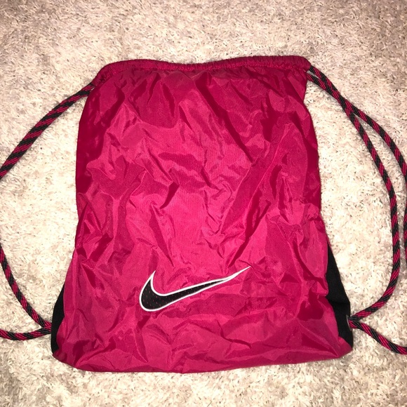 neon pink nike bag